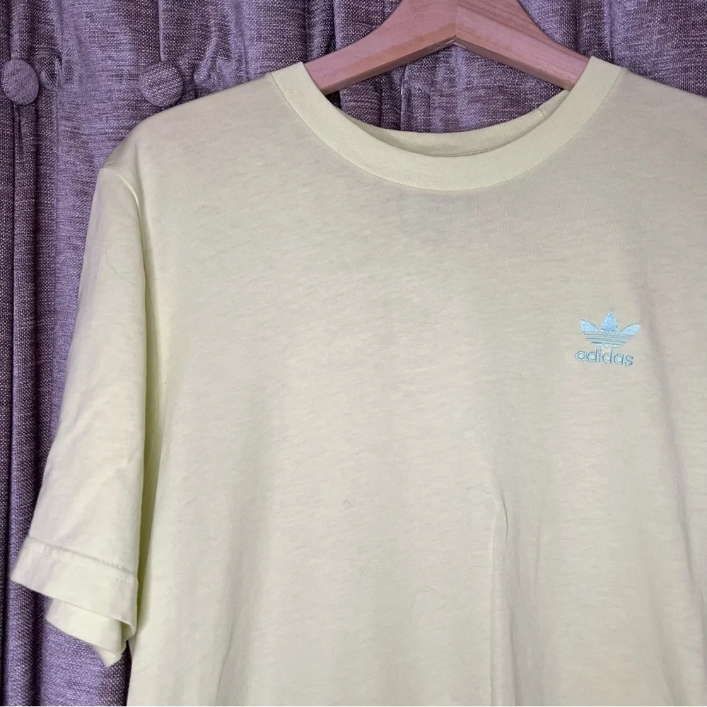 Adidas Men’s Trefoil Essentials Yellow Tint Short Sleeve T Shirt Size Small